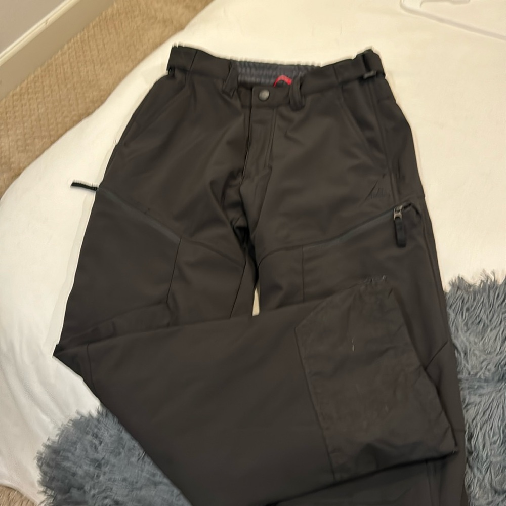 Men’s winter snowboard/ ski pants size medium black GERRY